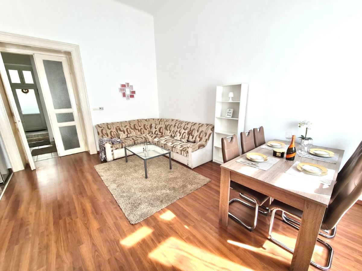 Ricky Apartment Budapest Ngoại thất bức ảnh